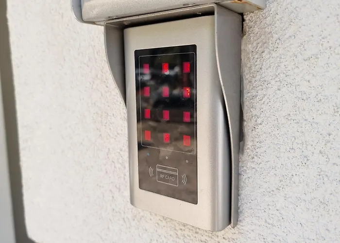 Solemar Luxury Rooms - City Center Zadar, Free Parking ゲストハウス 3*