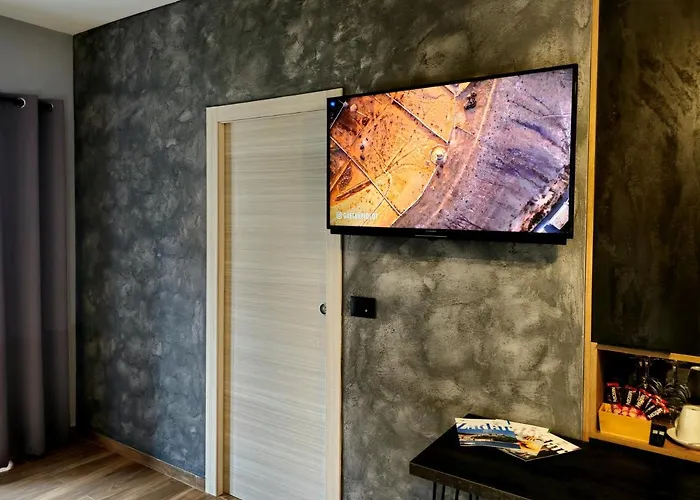 ゲストハウス Solemar Luxury Rooms - City Center Zadar, Free Parking 3*