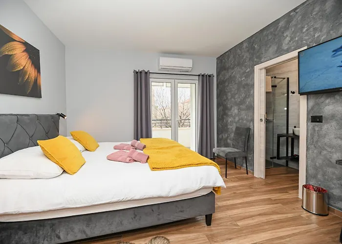 Solemar Luxury Rooms - City Center Zadar, Free Parking ゲストハウス ザダル